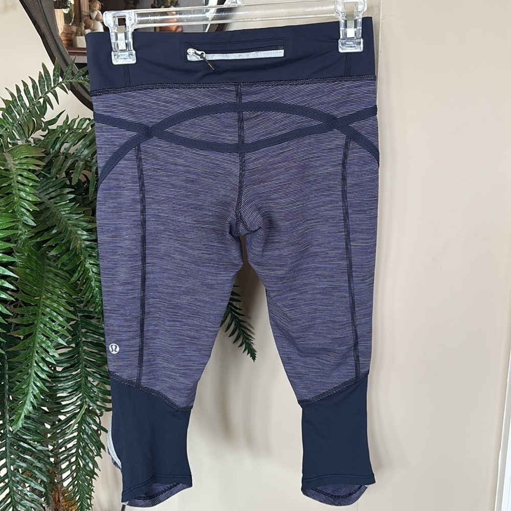 Lululemon RUN: PACE CROP Wee Are From Space Deep Indigo Inkwell Workout Leggings - Picture 4 of 16